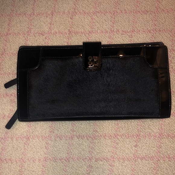 KATE SPADE PATENT LEATHER WALLET - Picture 1 of 3